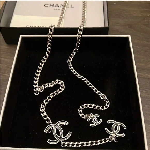 Chanel vintage Belt (or necklace) with Box and Tags - Picture 5 of 15